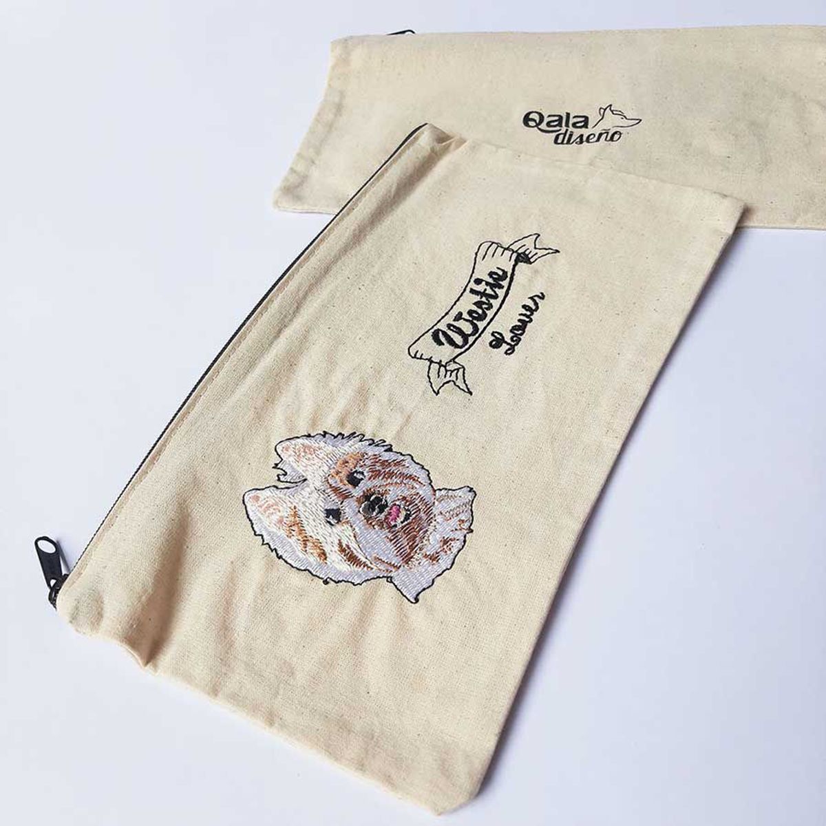 QALA DISEÑO - Cartuchera Bordada - Qala Diseño - Perro Westie