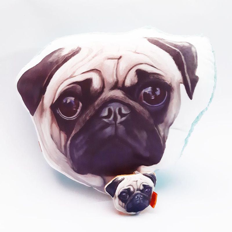 QALA DISEÑO - Pack Almohada y Llavero - Qala Diseño - Perro Pug Carlino