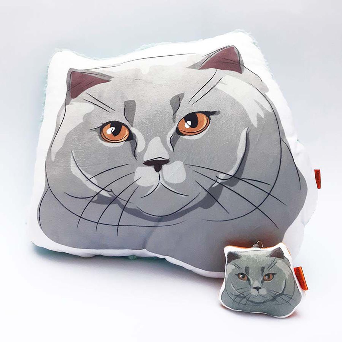 QALA DISEÑO - Pack Almohada y Llavero - Qala Diseño - Gato Gris