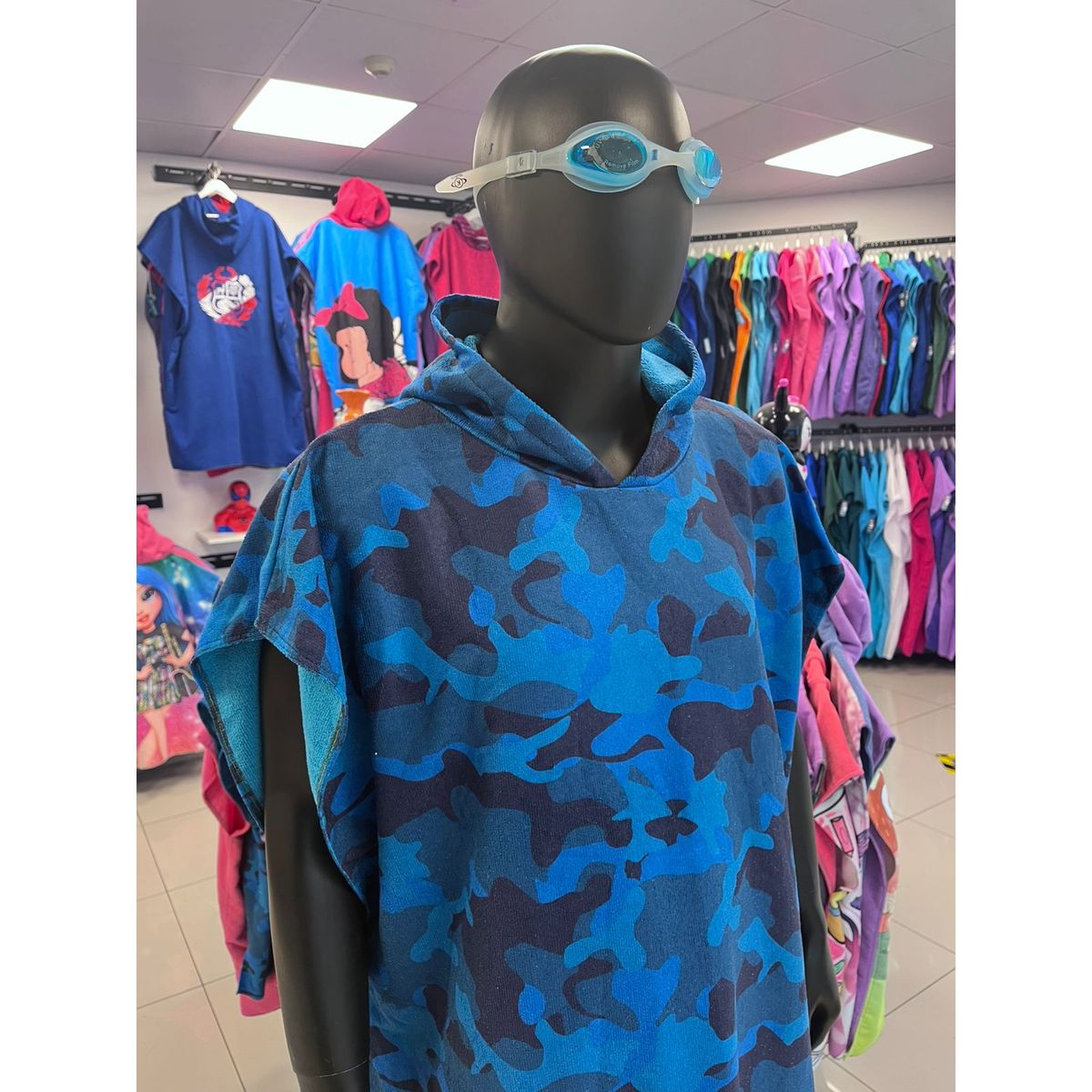 GENERICO - TOALLA PONCHO CORDANO ADULTO CAMUFLADO AZUL TALLA ML UNISEX