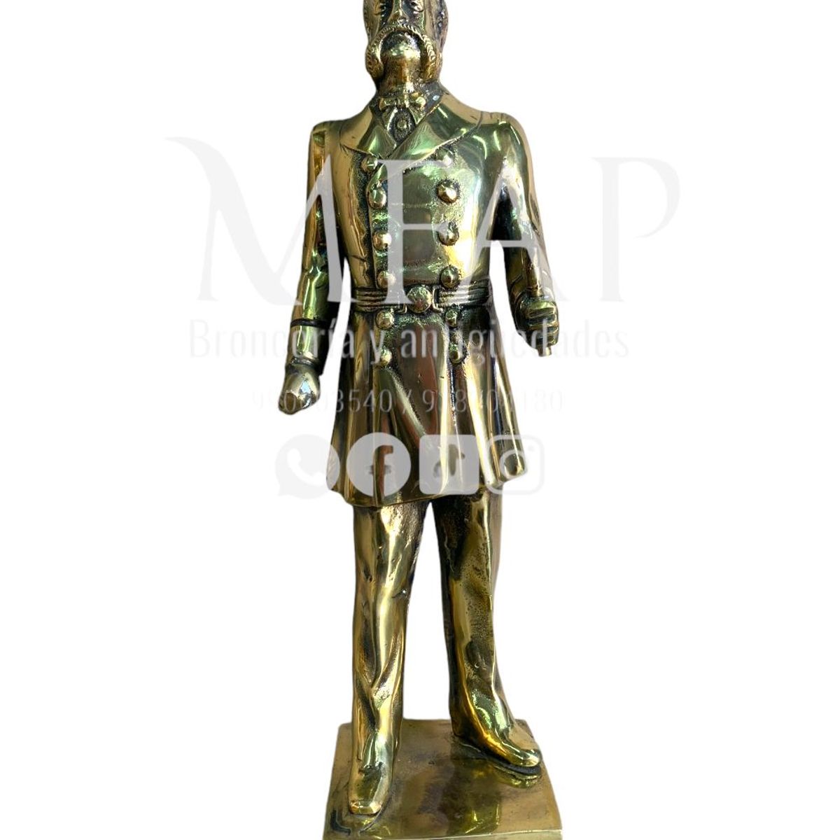 MFAP BRONCERIA Y ANTIGUEDADES - Estatua de Miguel Grau en bronce 34 cm alto