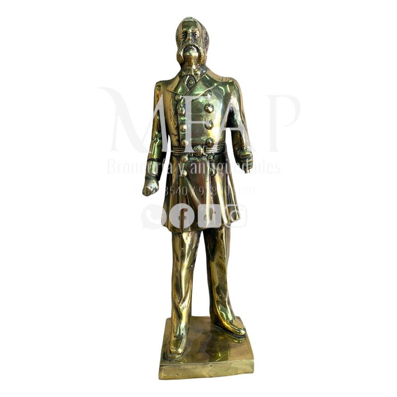 MFAP BRONCERIA Y ANTIGUEDADES - Estatua de Miguel Grau en bronce 34 cm alto