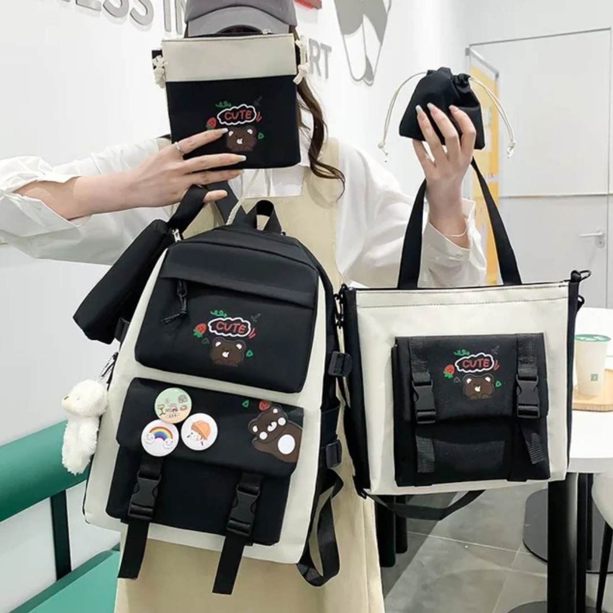 GENERICO - Mochila Coreana Kawai 5 en 1 con pines y peluche - Niñas Colegio