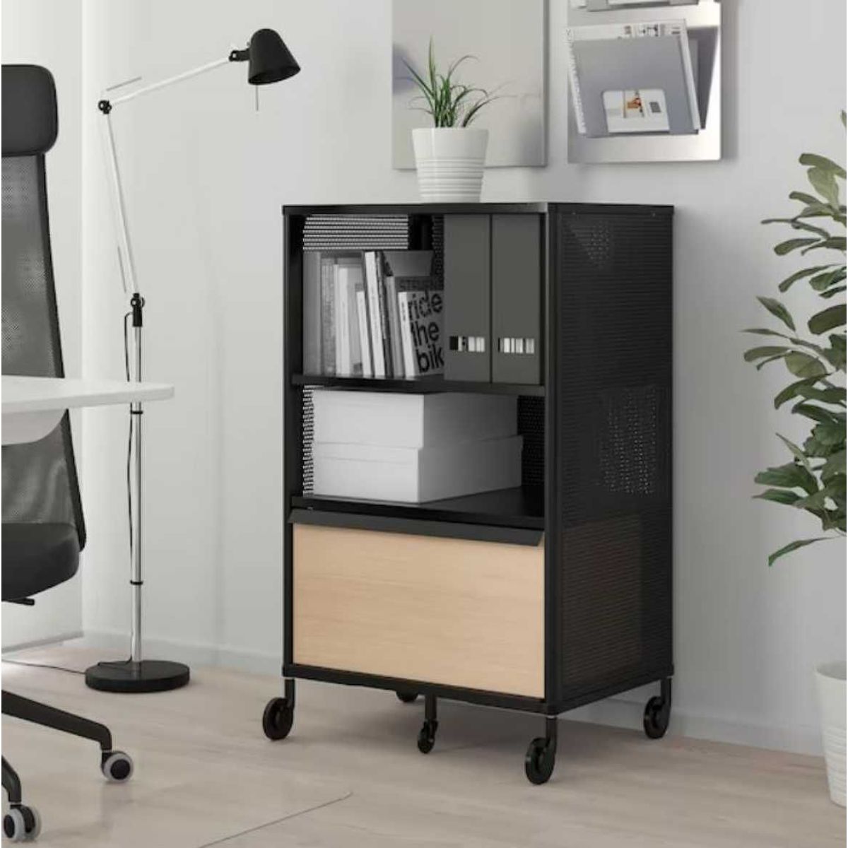 VENTITAS HOME - Estante Industrial San Tadeo Ventitas Home Manzano y Negro