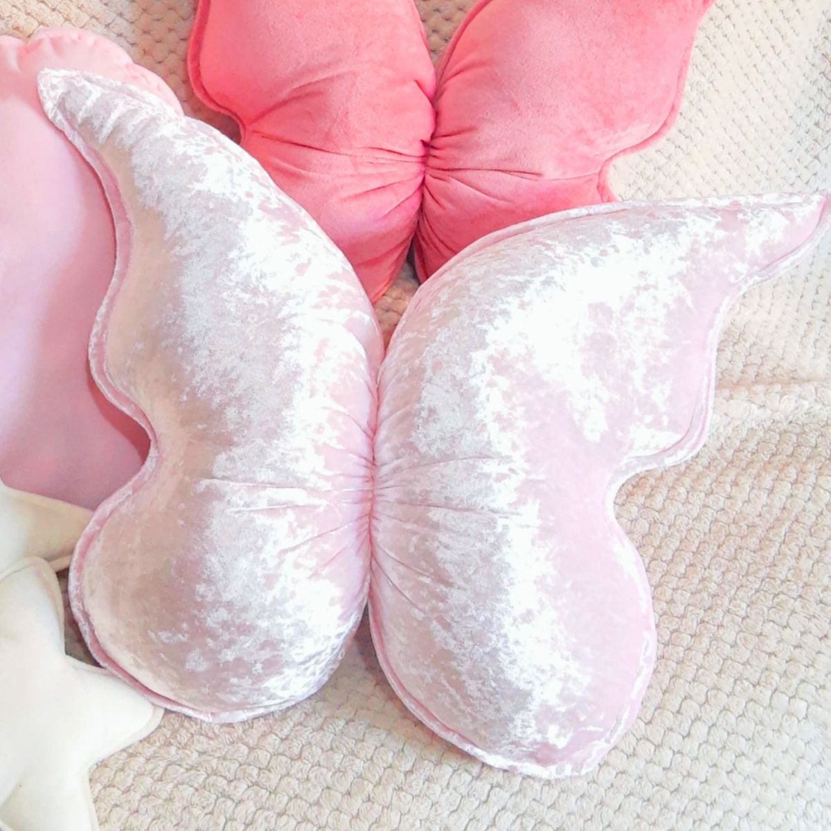 GENERICO - Cojín Mariposa Plush