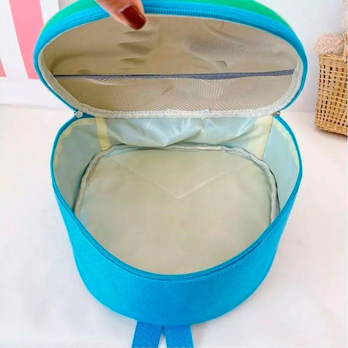 GENERICO - MOCHILA KIDS KAWAI 3D MODELO DINOSAURO COLOR AZUL Y VERDE