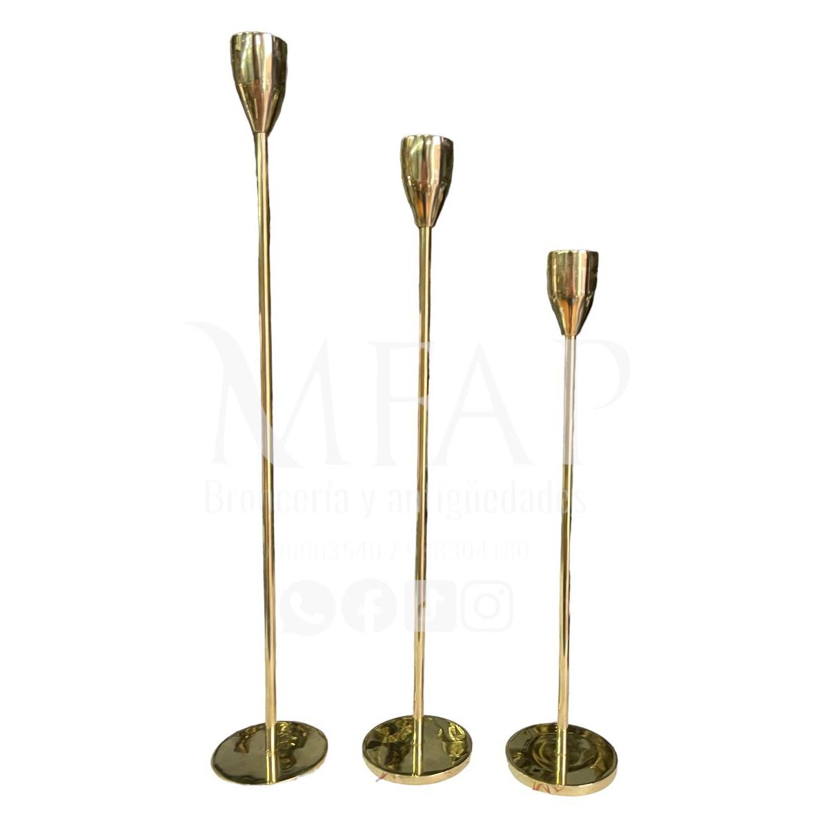MFAP BRONCERIA Y ANTIGUEDADES - Juego de tres candelabros minimalista en bronce