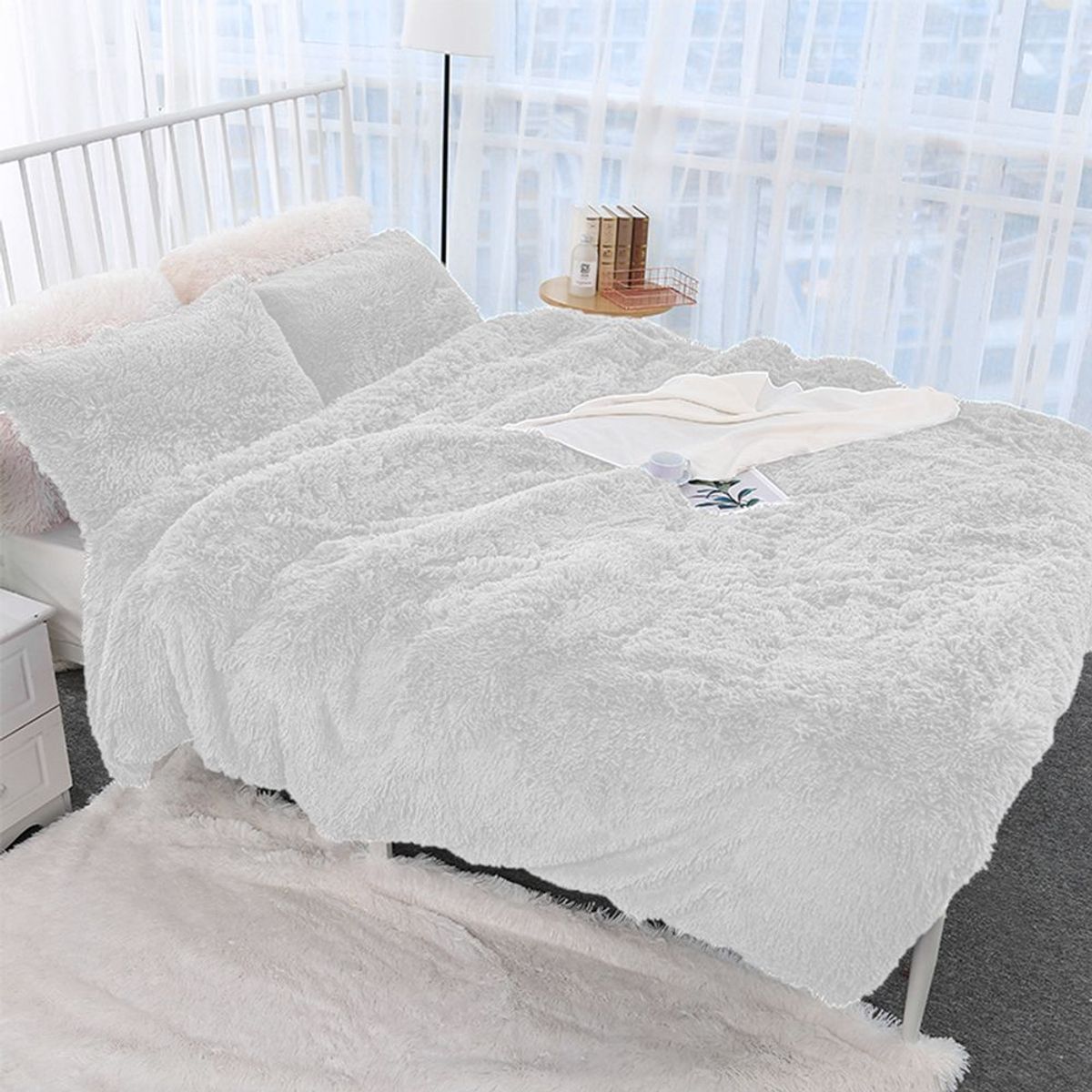 GENERICO - EDREDON KING PELUCHE PELO CORTO blanco