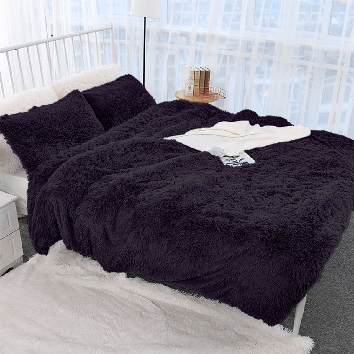 GENERICO - Cubrecama peluche corto queen size negro