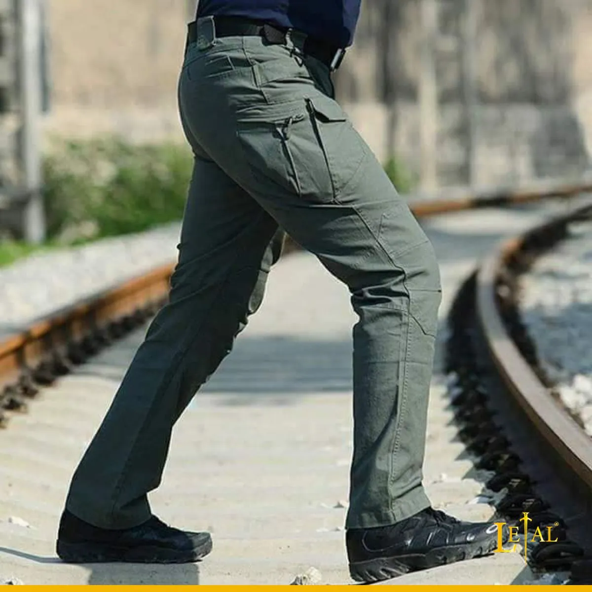 GENERICO - Pantalón Cargo Impermeable Verde