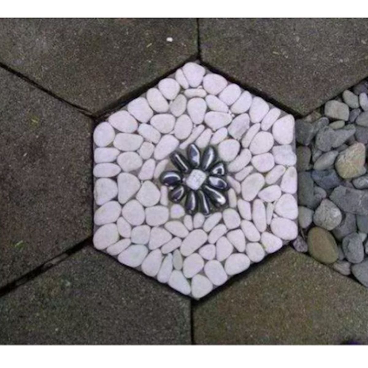 GENERICO - MOLDE PARA ADOQUINES DE CEMENTO PISO SENDEROS HEXAG 29X28CM