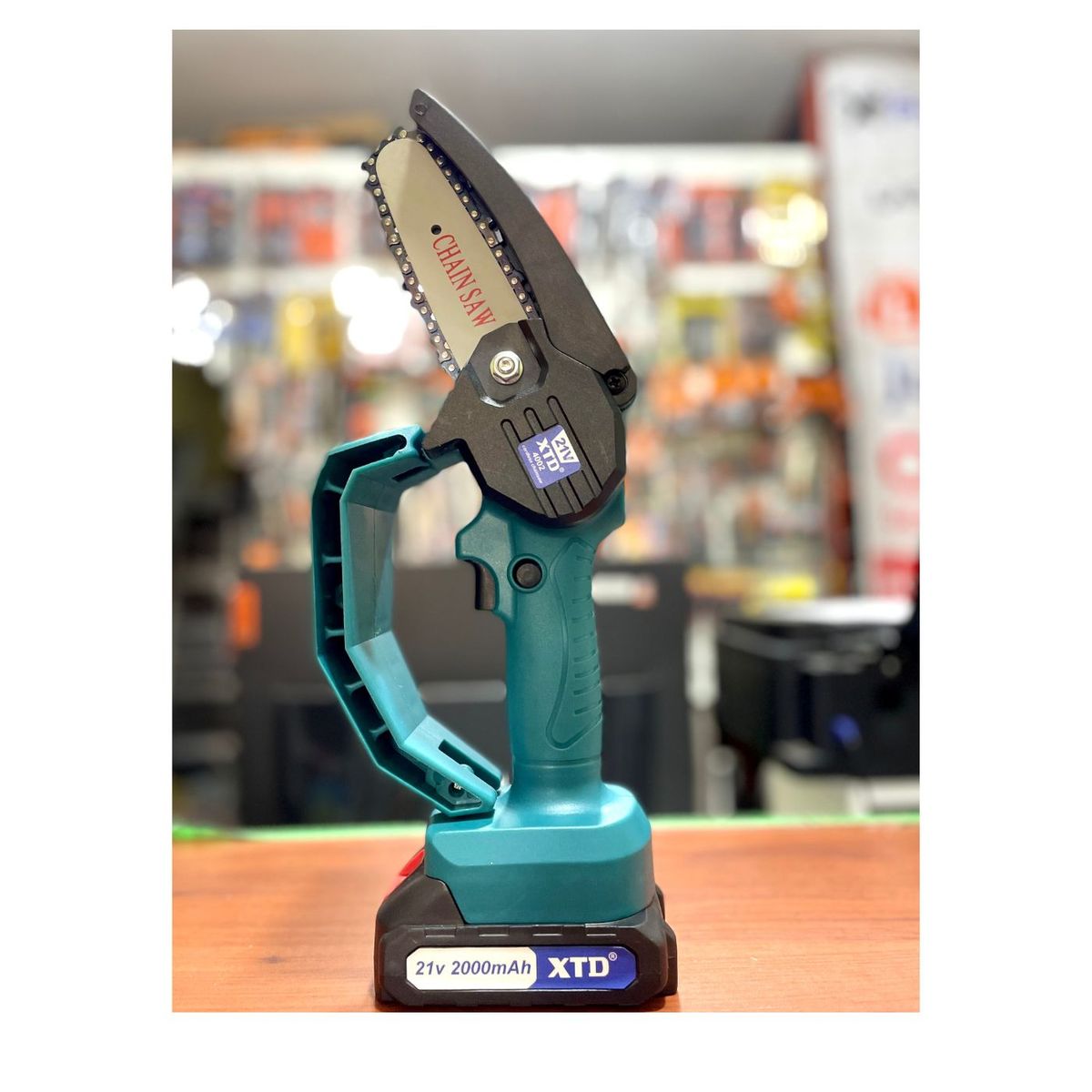 XTD - Mini moto sierra inalambrica XTD Incluye 1 Bateria y Maletin 4002