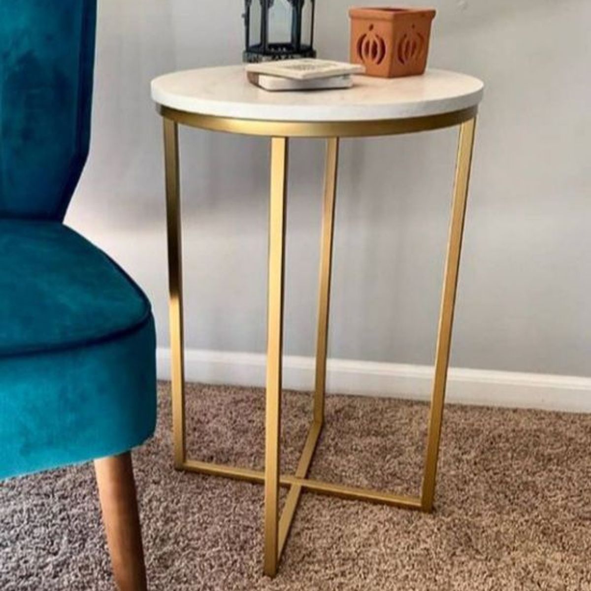 GENERICO - MESA LATERAL MYA BLANCO Y DORADO  FYA