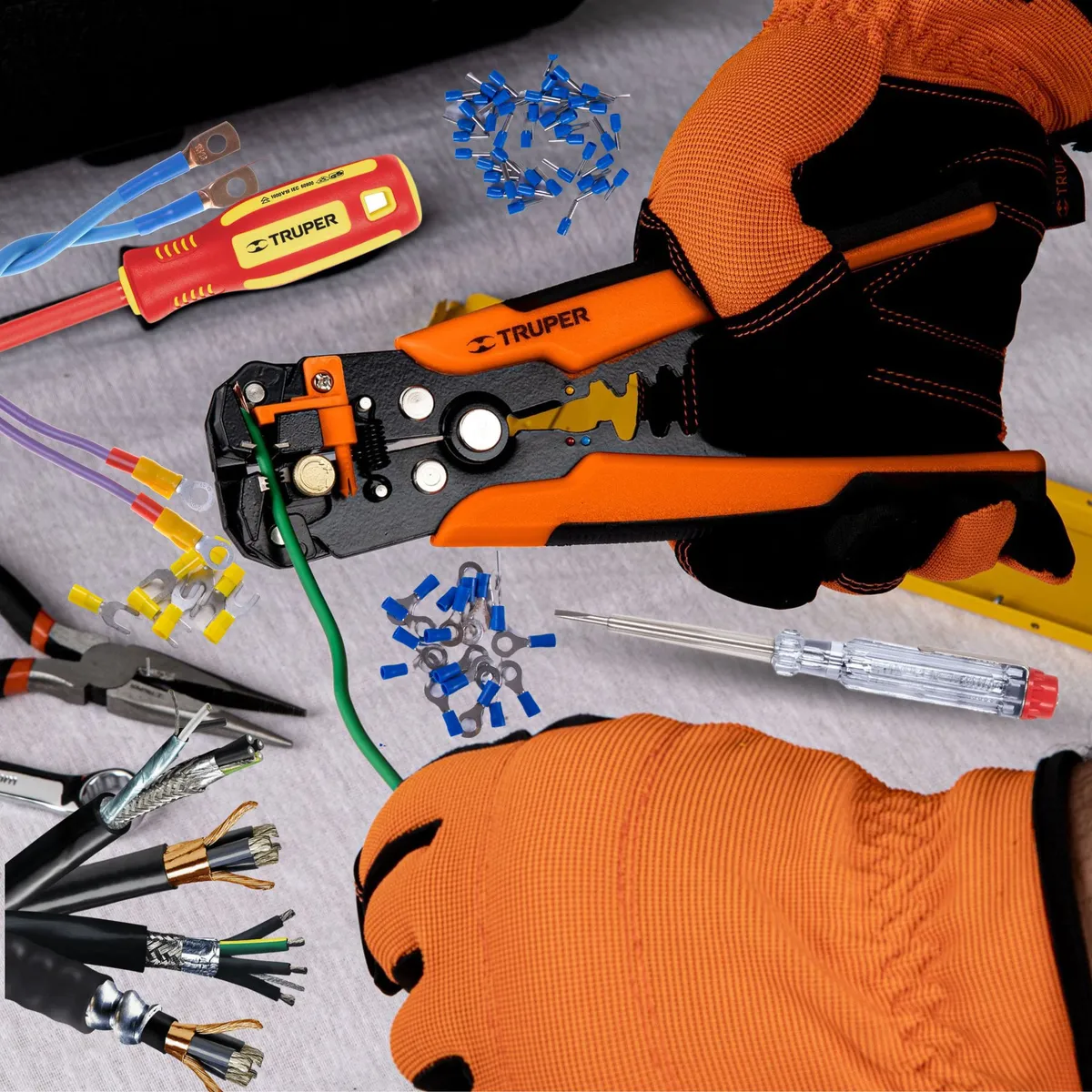TRUPER - Combo pelacable ponchador profesional desarmadores dieléctricos 1000V