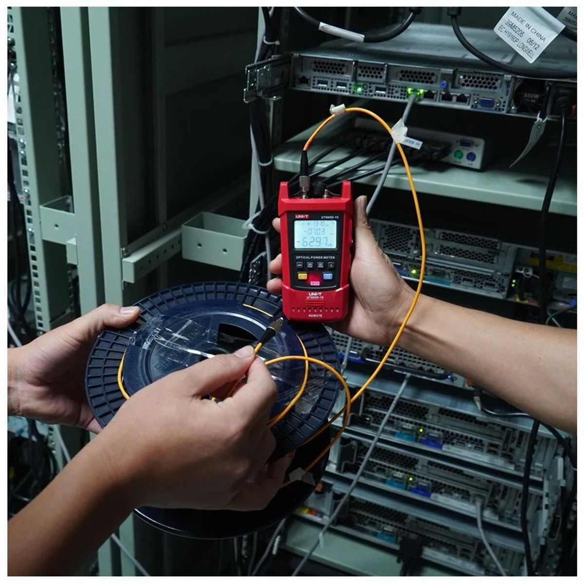 UNI T - Power Meter Medidor De Potencia Óptica UNI-T UT695D-10 IP54