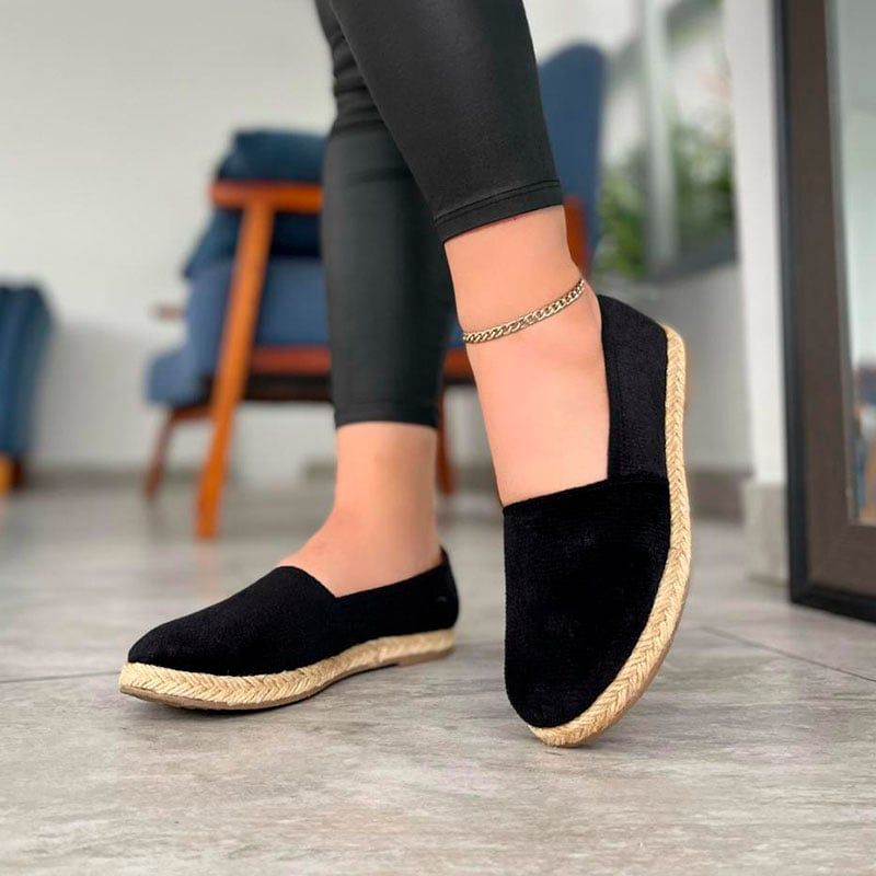 GENERICO - 015L-38 Mocasin Mujer Yuki Nagato Color Negro.-