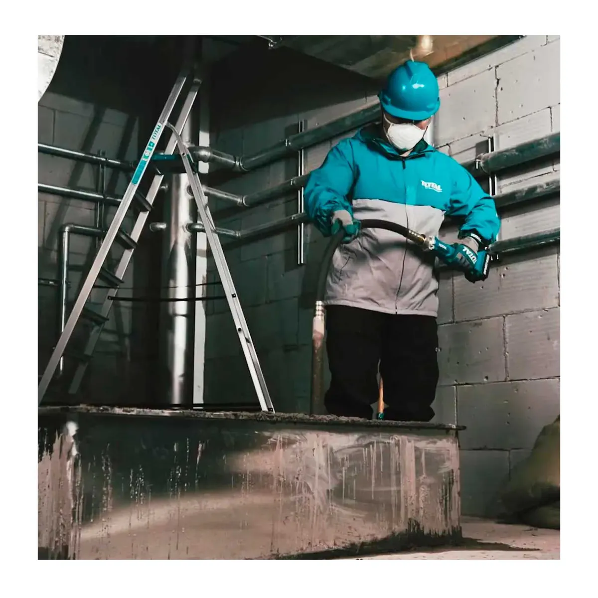 TOTAL TOOLS - VIBRADOR CONCRETO INALÁMBRICO CONSTRUCCIÓN HORMIGÓN TOTAL