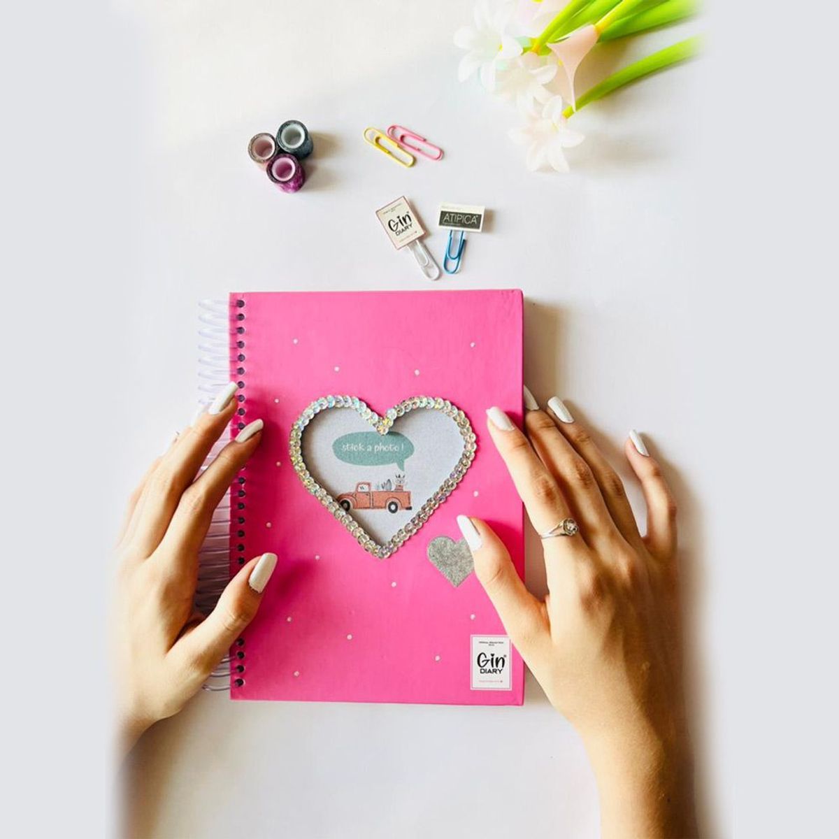 GIN - Planner Gin planner atemporal organiza tus días color rosa