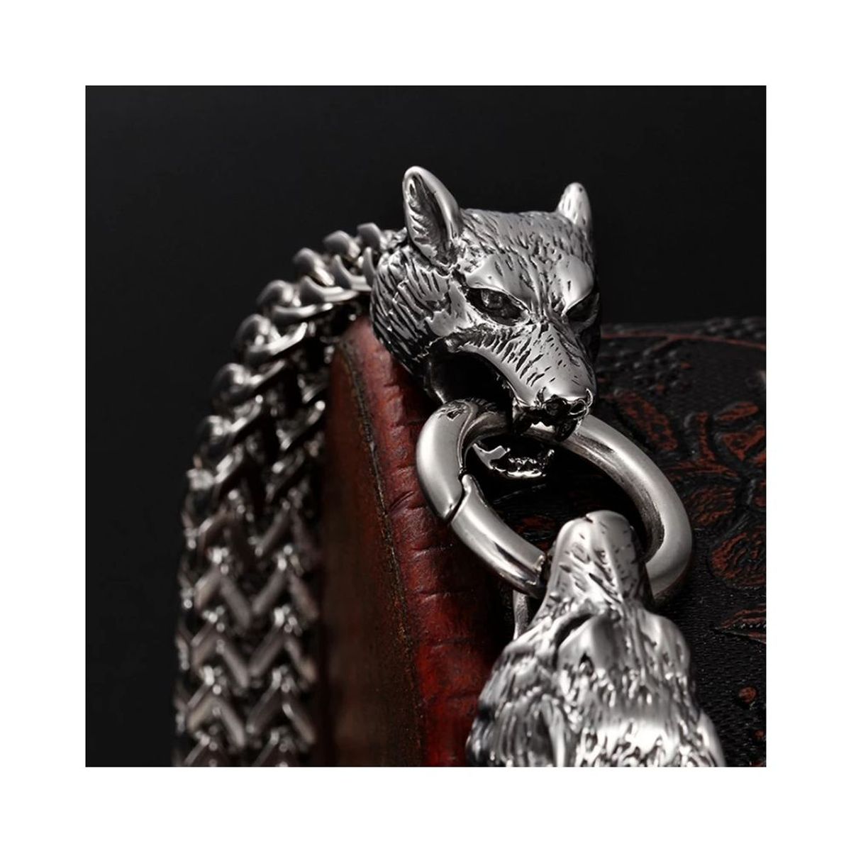 GENERICO - BRAZALETE LOBO PLATEADO EN ACERO INOXIDABLE 23 cm