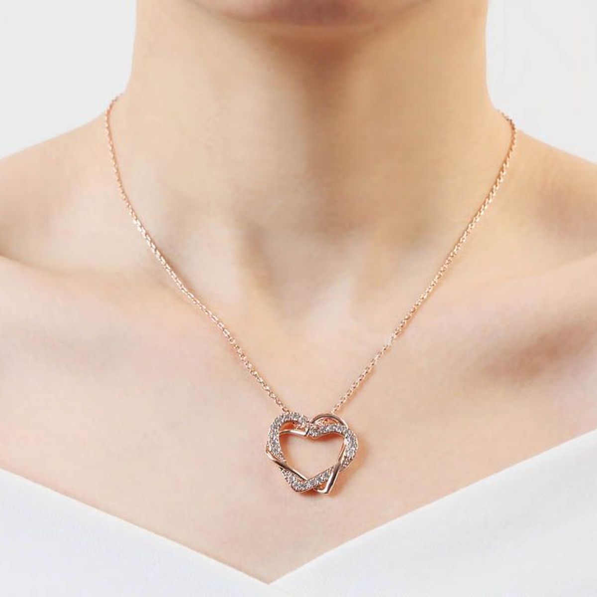 LA TIENDA 88 JOYAS Y ACCESORIOS - La Tienda 88 - Collar Mujer Corazón Entrelazado Bañado en Oro - Rosa