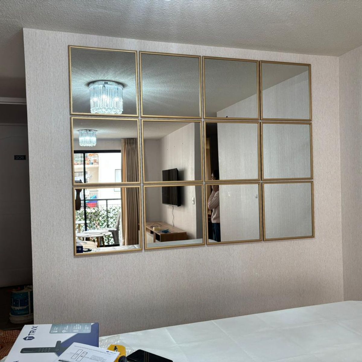 LUMINAR BRILLO & LUZ - Espejos decorativos tipo ventana con marco color Champagne dorado