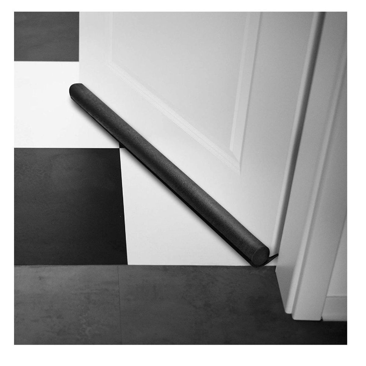 GENERICO - Burlete Flexible de Espuma 95cm Protección Sellado de Puerta Negro