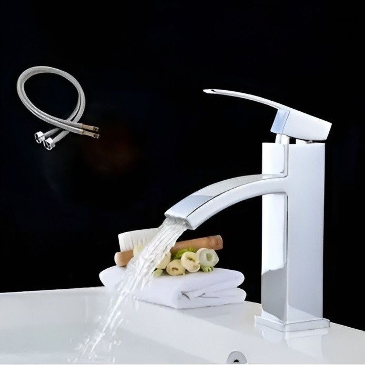 IMPORTADO MC - MEZCLADORA DE LAVATORIO CAIDA CASCADA CROMADA CUADRADA