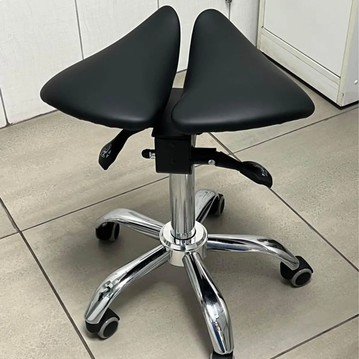 GENERICO - Taburete Ergonómico tipo silla de montar Cuero PU