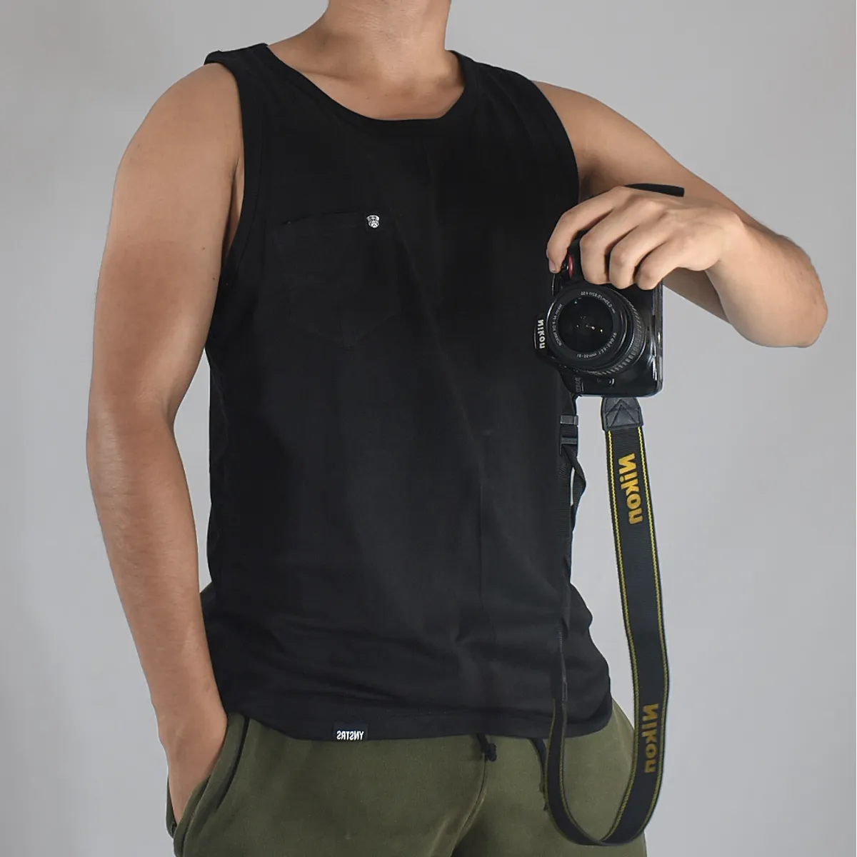 YONISTERS CLOTHING - Bividi con Bolsillo Básico de Algodón Negro Yonisters Clothing