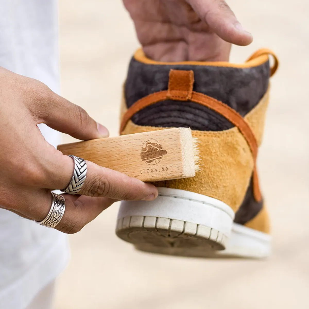 CLEAN LAB - Escobilla Premium - Limpieza de Zapatillas