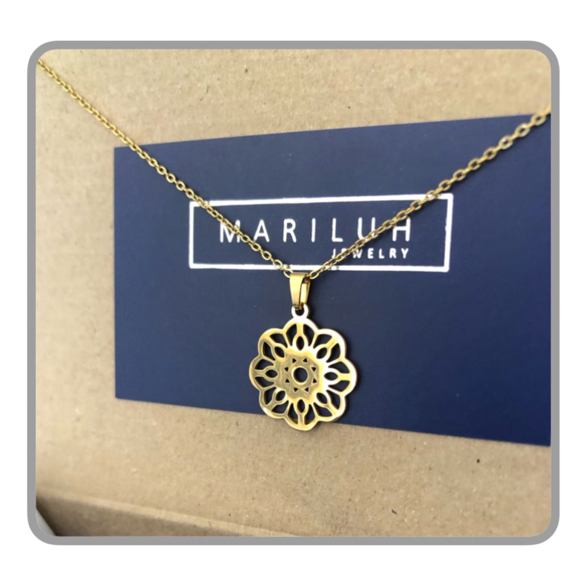 GENERICO - Pack Acero Collar con dije y Aretes - Mandala Dorada