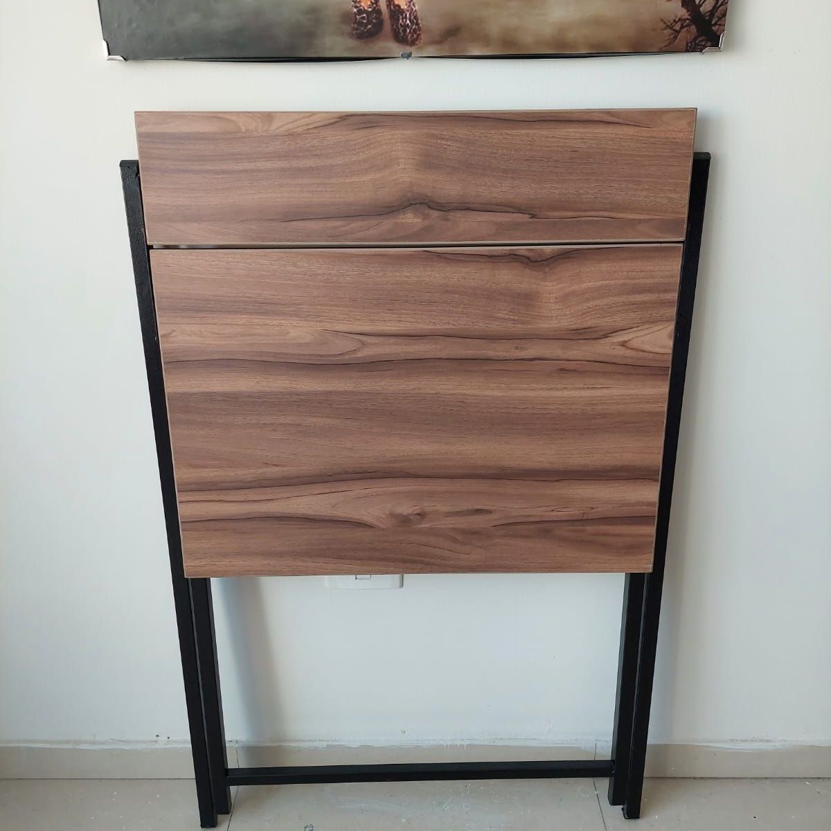 GENERICO - Escritorio plegable color terracota con estructura negra