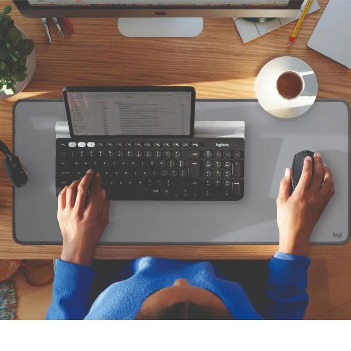 LOGITECH - Pad mouse Logitech Anti Salpicaduras Ejecutivo Pro 30x70 cm GRey