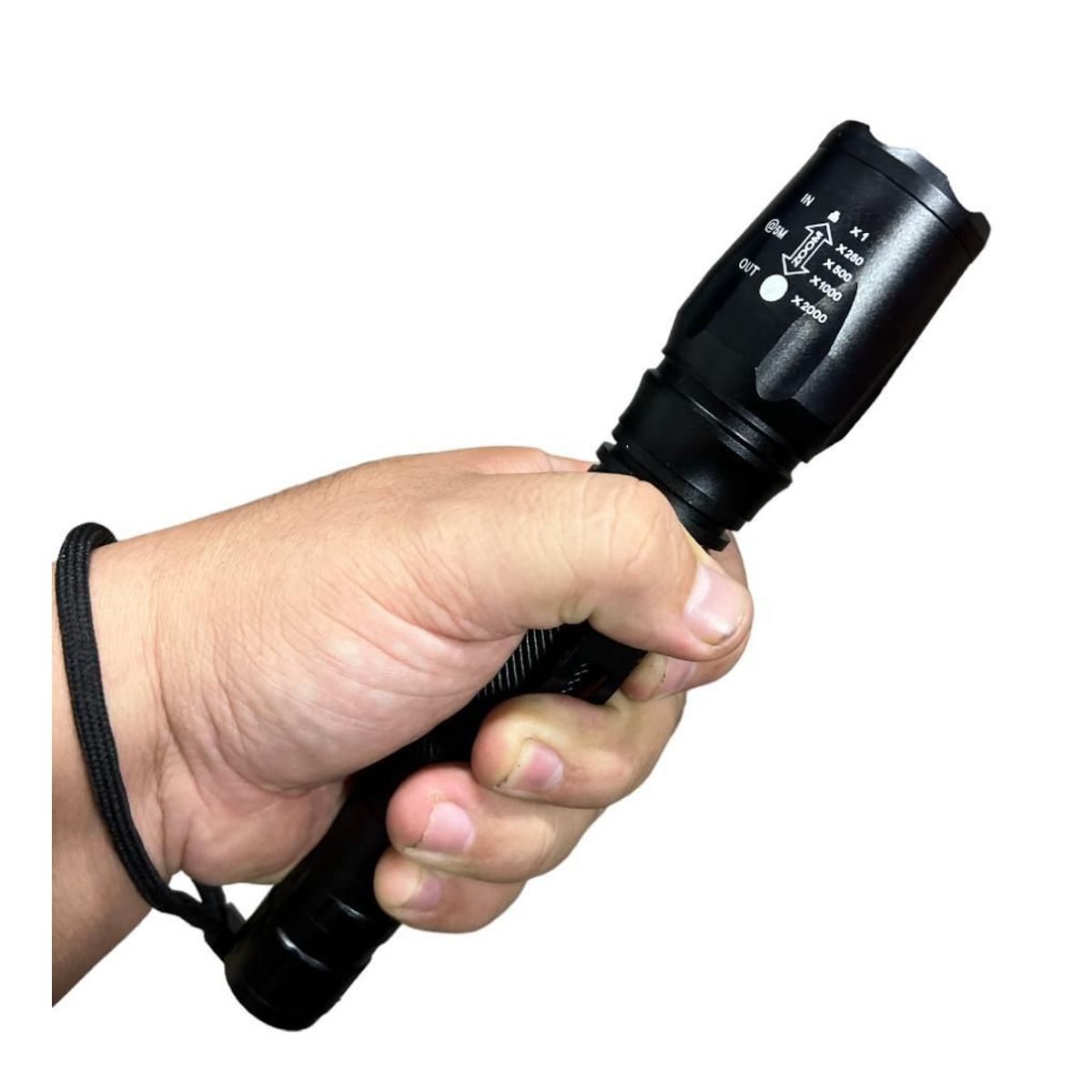 GENERICO - LINTERNA LED ZOOM  ALUMINIO 20000 LUMEN