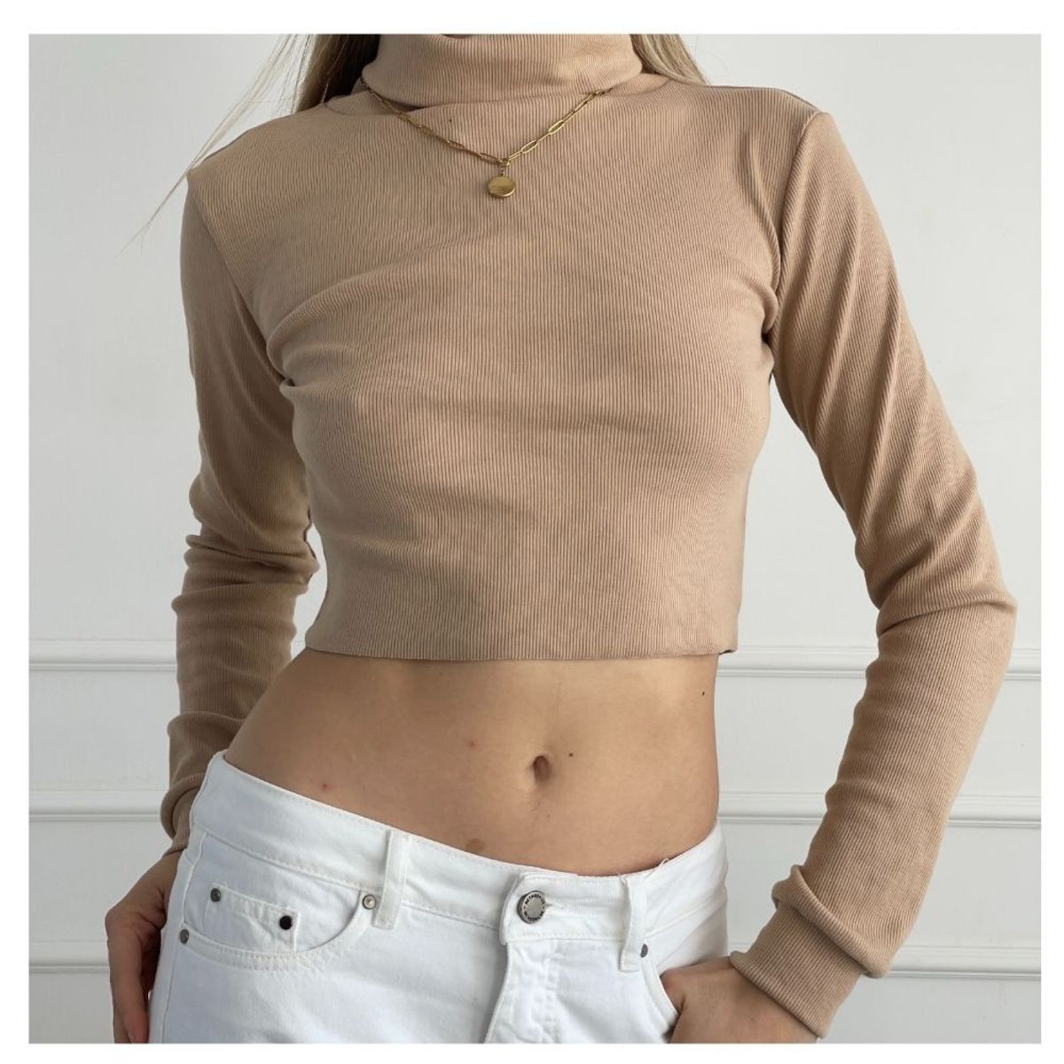 BETWEEN US - CAFARENA AITANA BETWEEN US