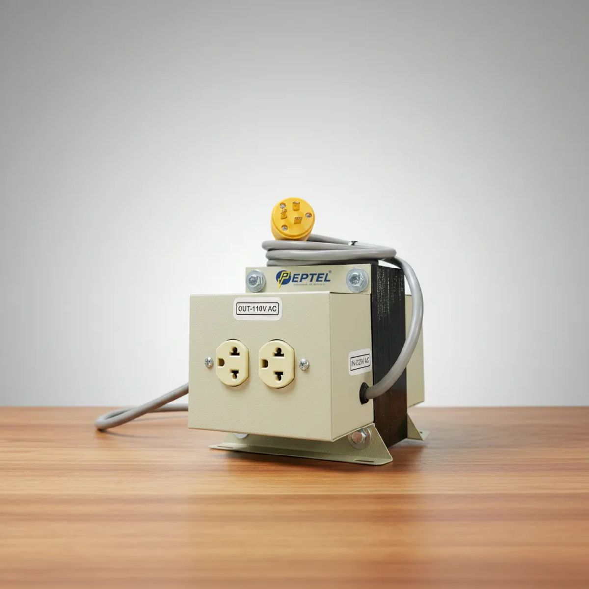 PEPTEL - Autotransformador Peptel de 2000W 220V a 110V