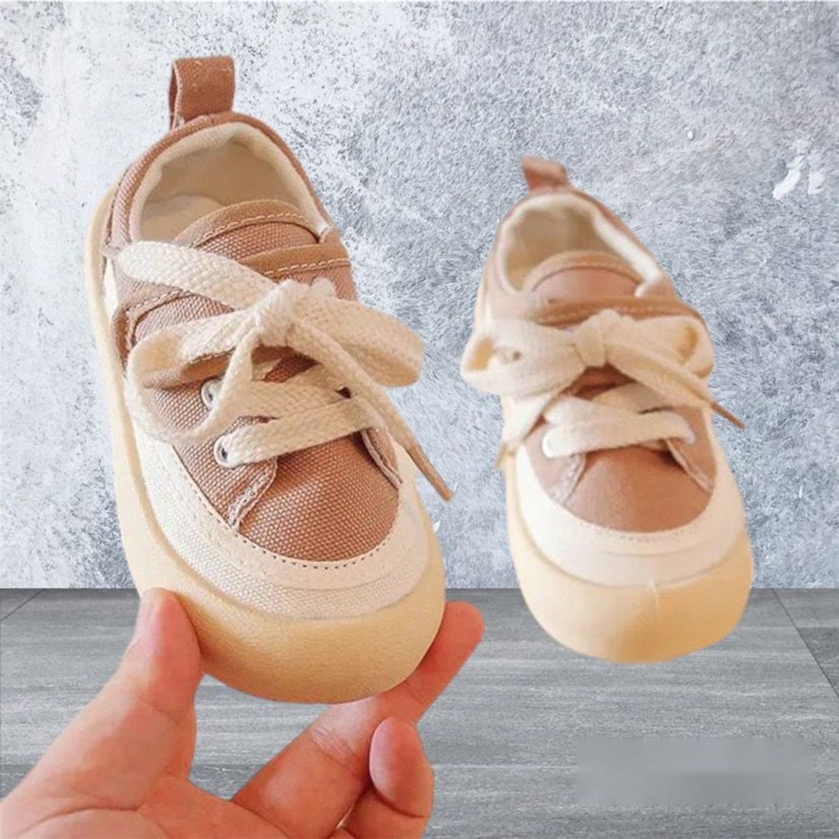 GENERICO - Zapatillas de Niño Hermosas de Tela con Pega Pega y Pasador Beige