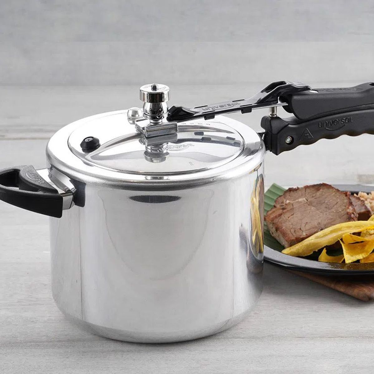 UNIVERSAL - Olla a presion Universal - 6 litros