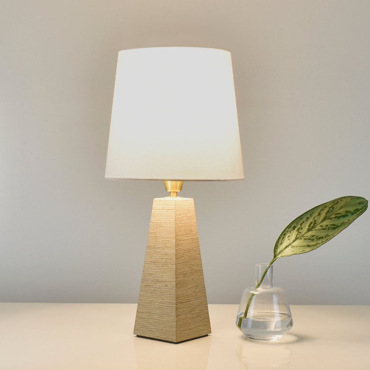 GENERICO - Lámpara de Mesa Huari Fresno Hueso