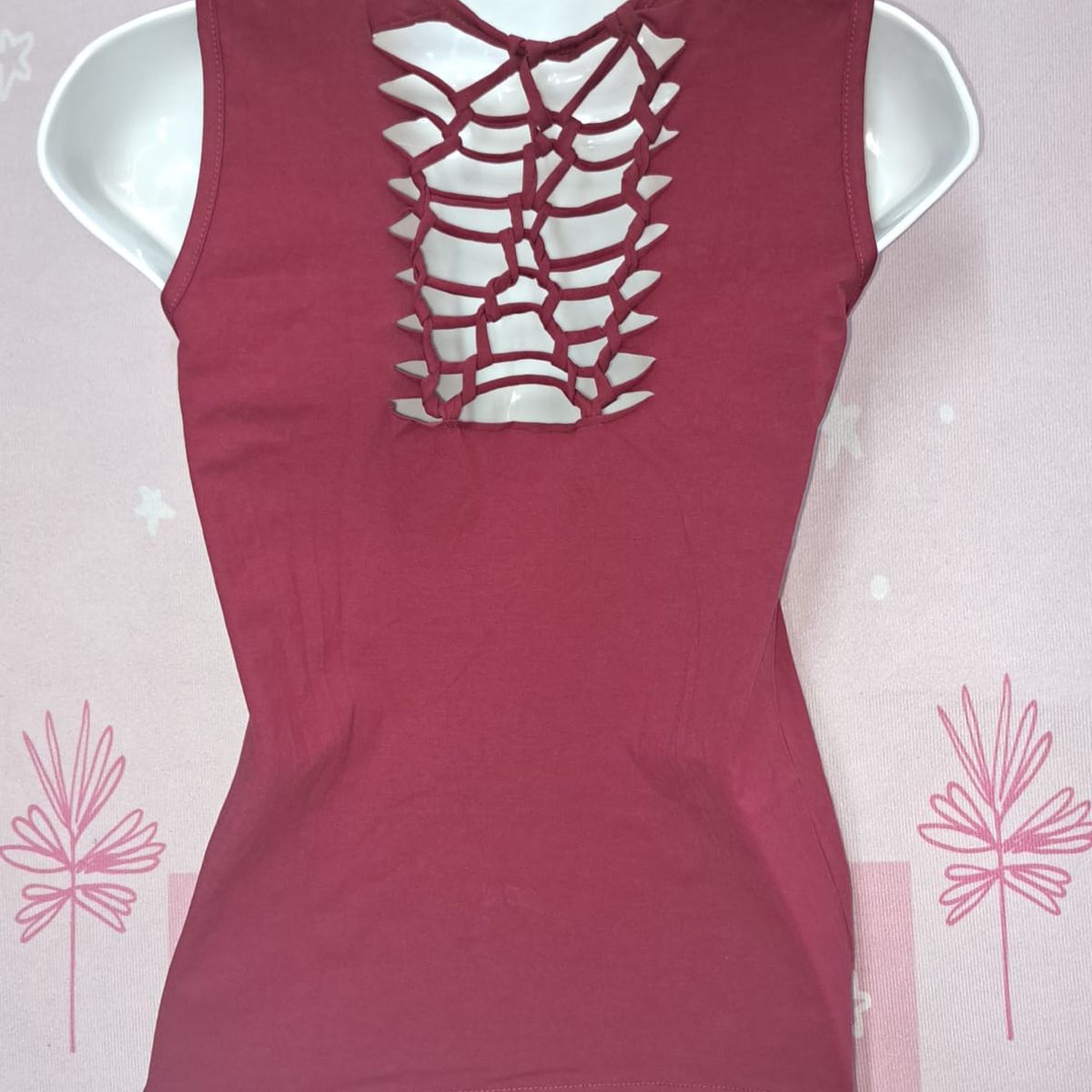 GENERICO - POLO ELEGANTE ESTAMPADO  ROSTRO   CLEOPATRA   Talla SM Dealcoba