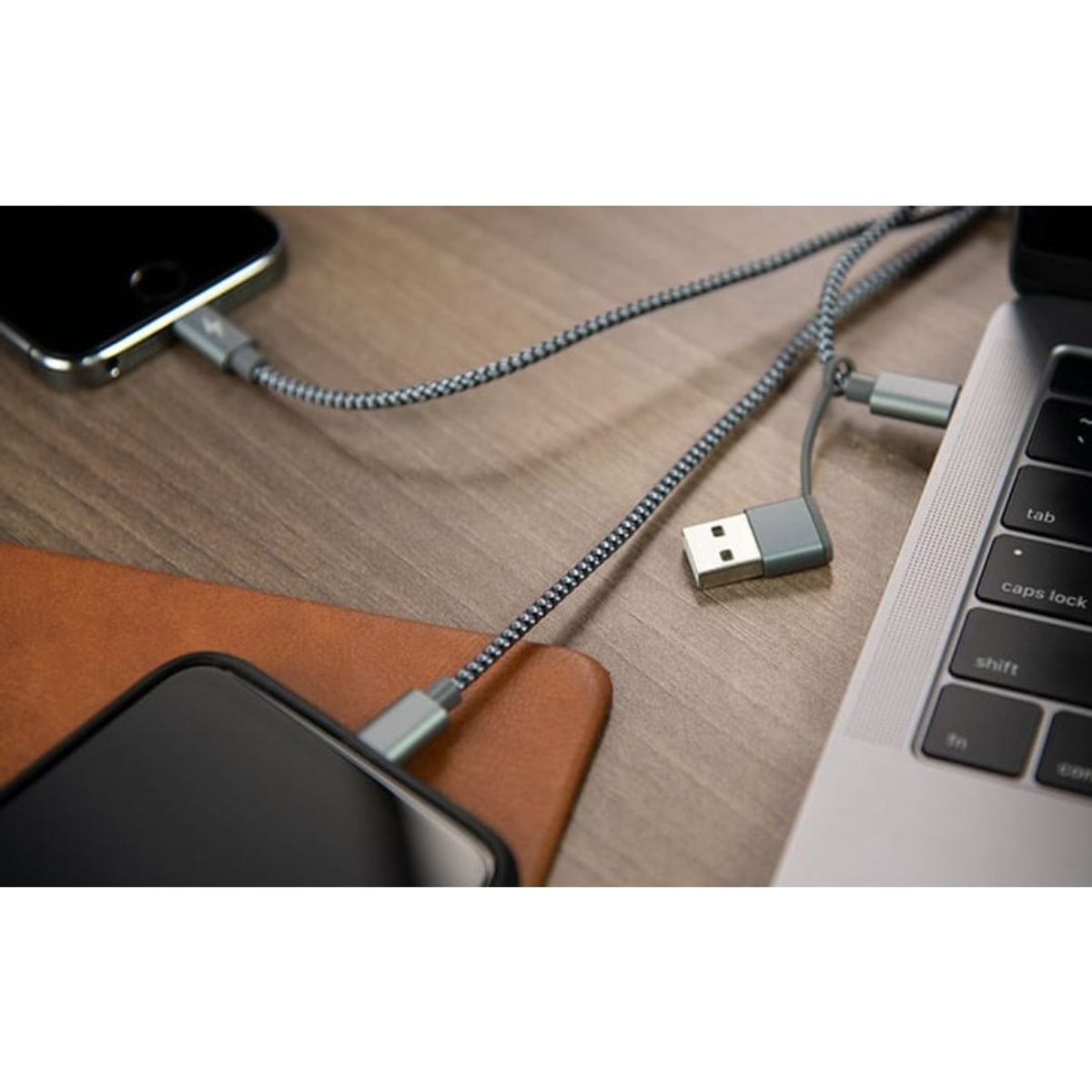 XTECH - CABLE MULTIFUNCIONAL PARA CARGA 5 EN 1 (XTC-560)