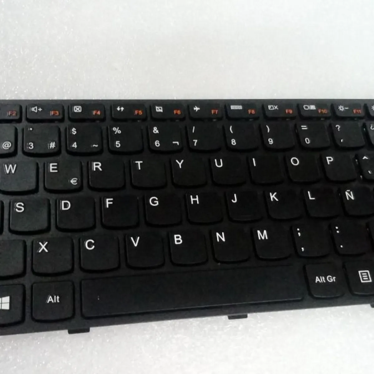 GENERICO - Teclado para Laptop Lenovo G40-70,  Z40-70, G40-30,