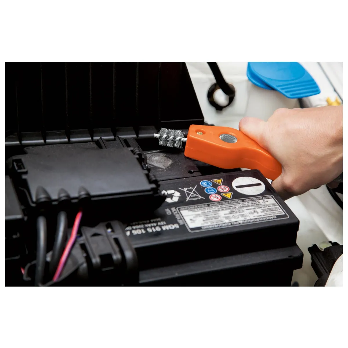 TRUPER - Cepillo limpiador de terminales de baterías, 4 en 1, Truper