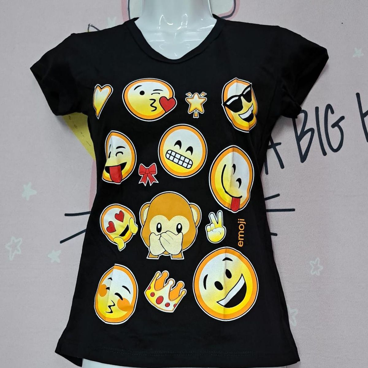 GENERICO - POLO NEGRO  ESTAMPADO EMOTICON SOCIAL   TALLA SM DeAlcoba..