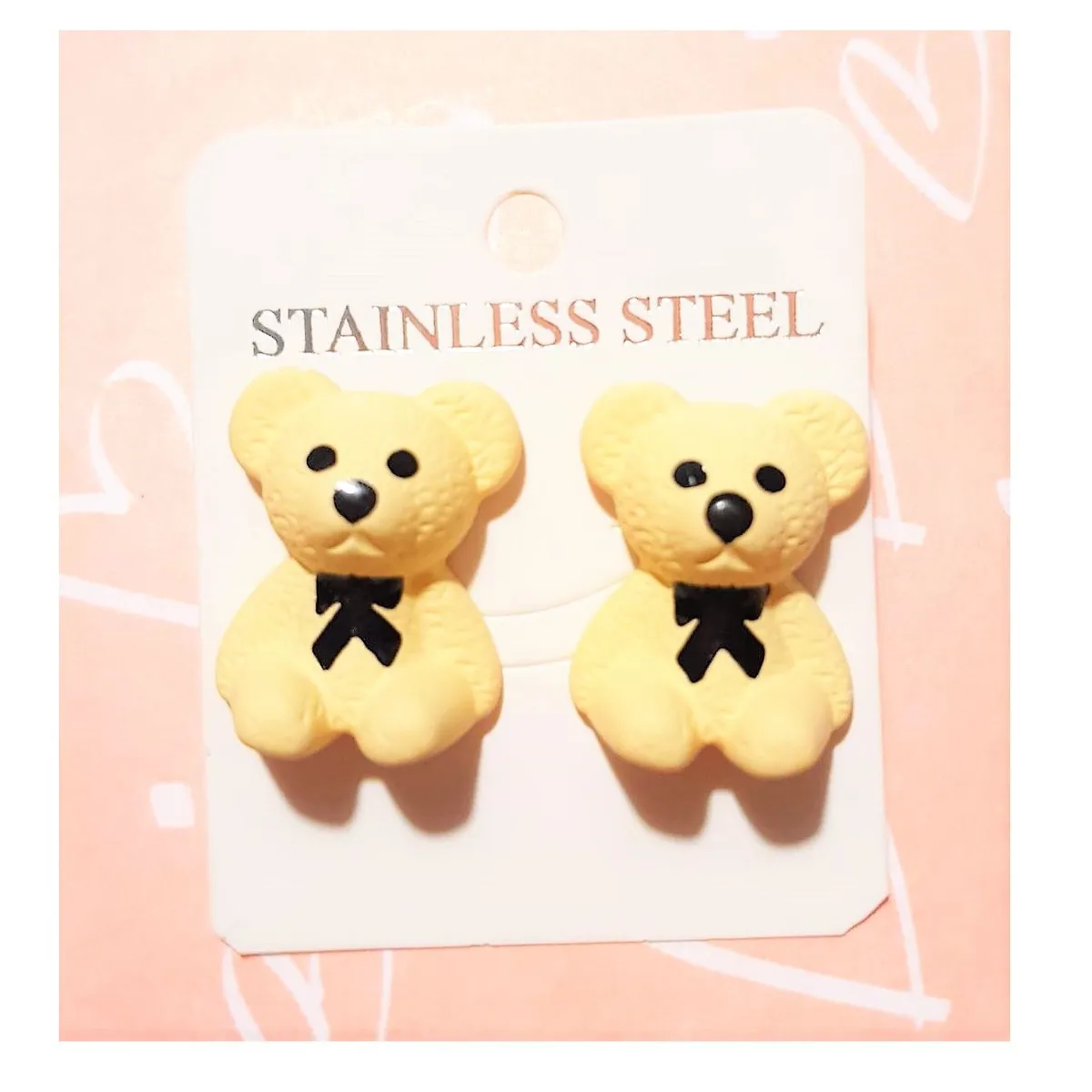 FERNANDA ROMERO JOYAS Y ACCESORIOS - Lindos Aretes Aesthetic Ositos color Crema  Pegados