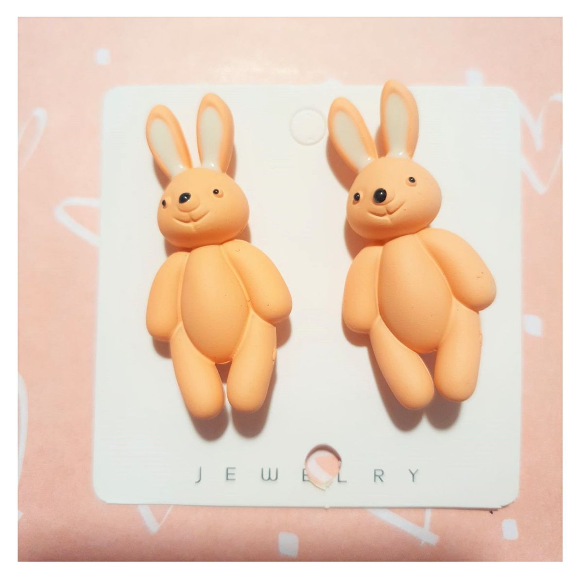 FERNANDA ROMERO JOYAS Y ACCESORIOS - Lindos Aretes Aesthetic Conejitos color Melón Pegados