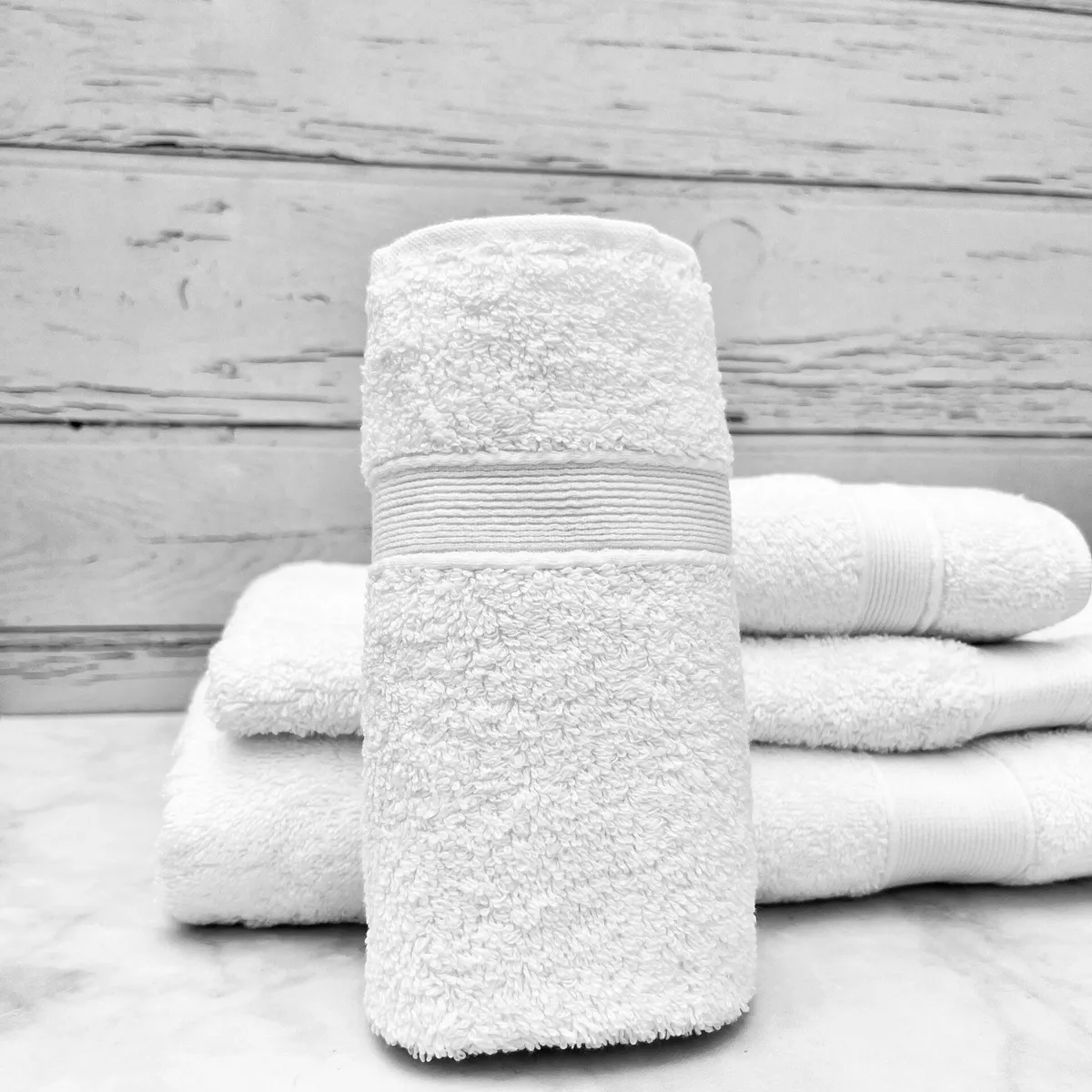 SUIT THE BED - SET DE TOALLAS HOTELERAS 100 % ALGODÓN PERÚ PIMA