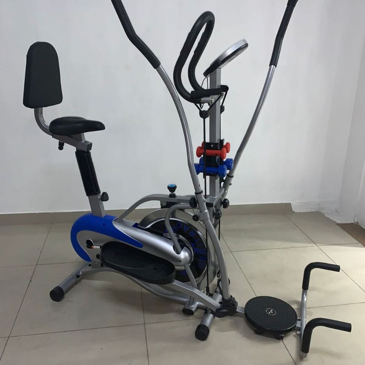 BLACKFIT - Eliptica Multifuncinal Estacionaria con Accesorios