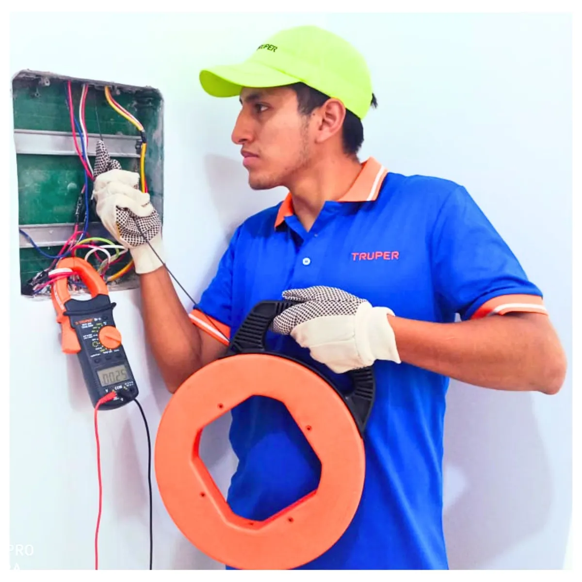 TRUPER - Kit wincha pasacables 30m Profesional alicate pelacable 2 desarmadores