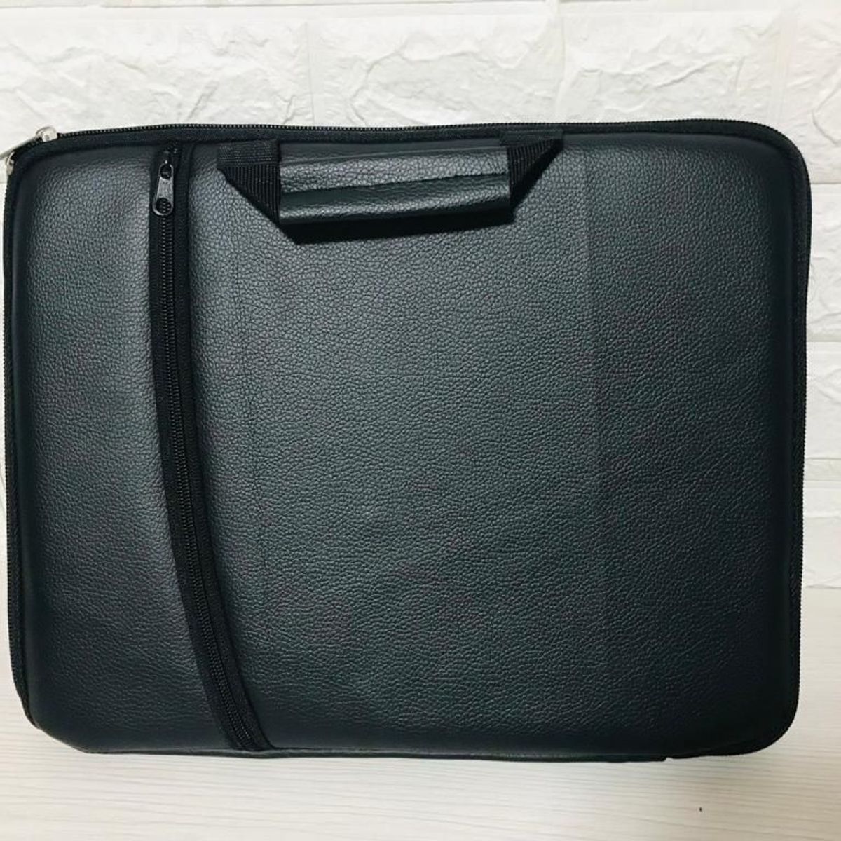 GENERICO - Funda Acolchada para Laptop 13 pulgadas / Doble Cierre y Asa Negro